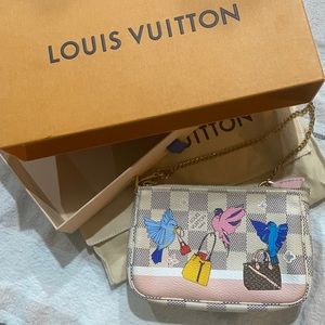 Louis Vuitton Mini Pochette 🐦 LV